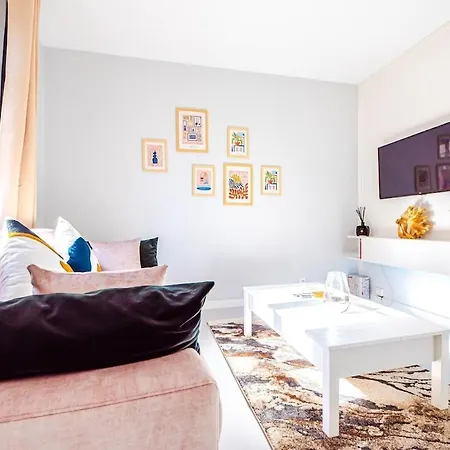 Cute Flat, A Few Steps From Paris